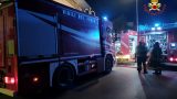 Esplosione bombola gas provoca fiamme e evacuazioni nelle abitazioni