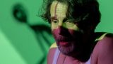 Uomo sottile di sergio pierattini al teatro sannazaro con massimo reale
