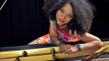 Jany McPherson live al Teatro Summarte: la magia della pianista e cantante cubana