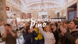 Napoli celebra Pino Daniele con un emozionante flash mob al Gambrinus