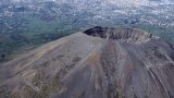 Terremoto ai Campi Flegrei e Vesuvio: 4 scosse oggi