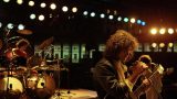 Je so’ pazzo a Napoli: Massimiliano Caiazzo interpreta Pino Daniele